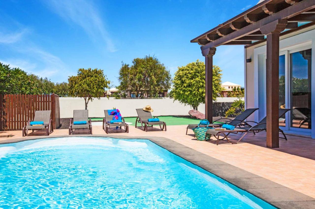 Amarillo Villa *