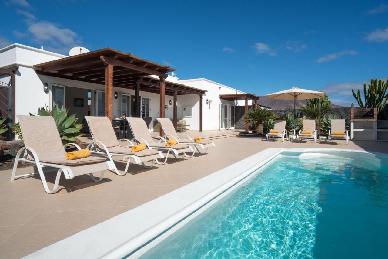 Casa Lirio Villa