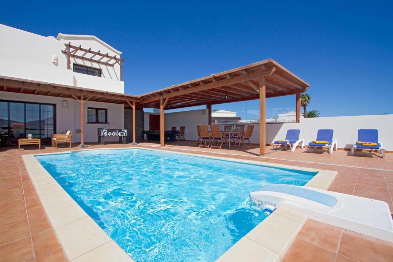 Faina * Playa Blanca (Lanzarote)