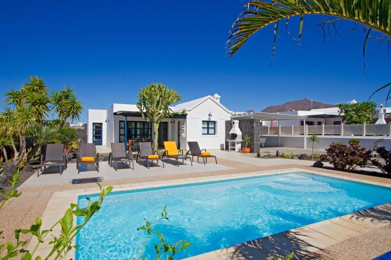 Oleander Villa *