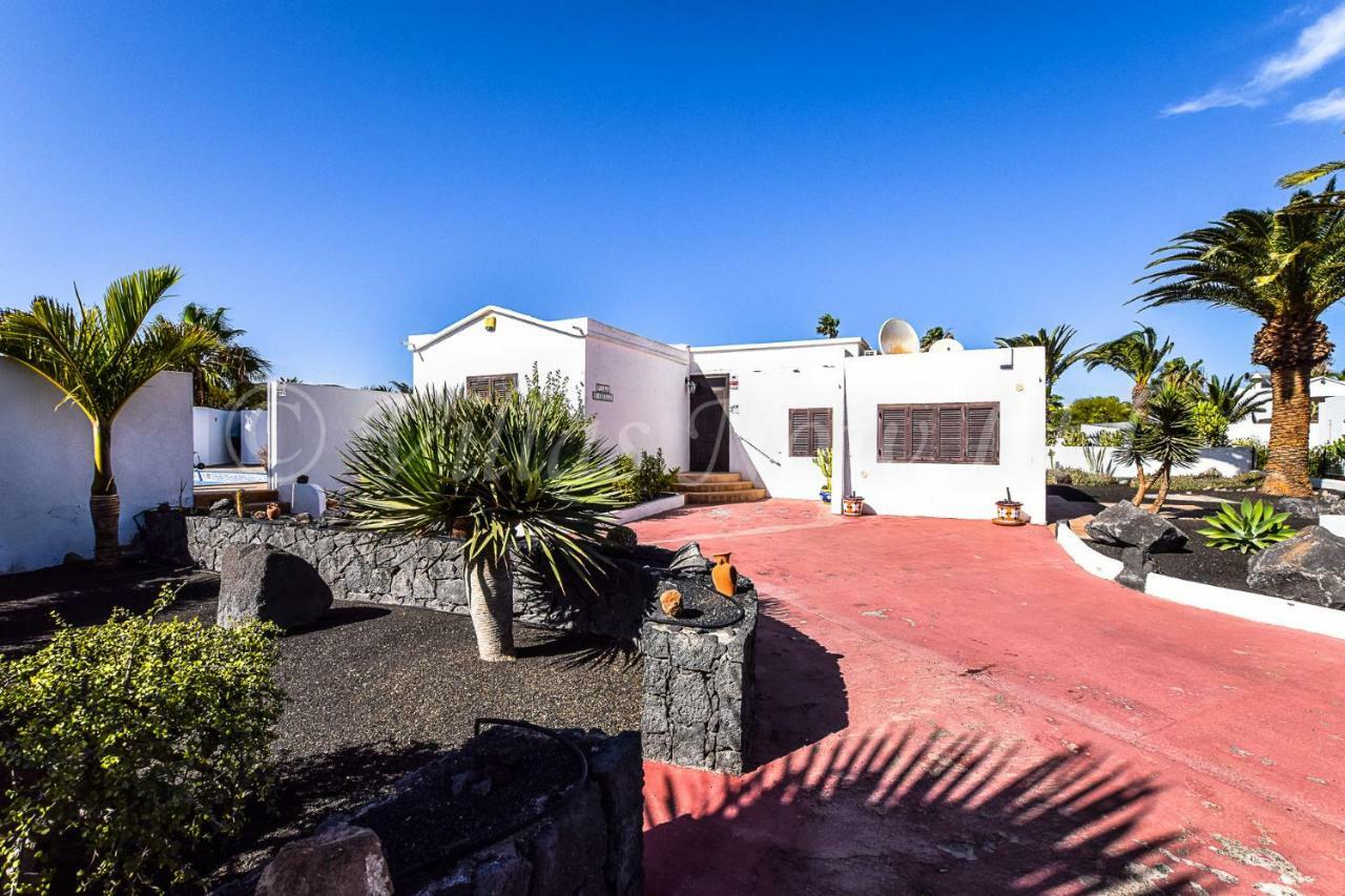 Michelle - Lh114 By Now Ltd Playa Blanca (Lanzarote)
