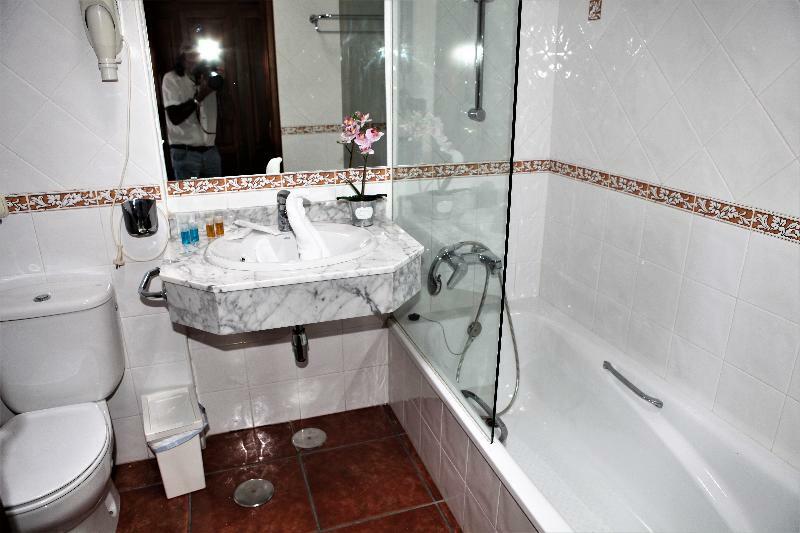 Hotelito El Campo 2* Yaiza (Lanzarote)