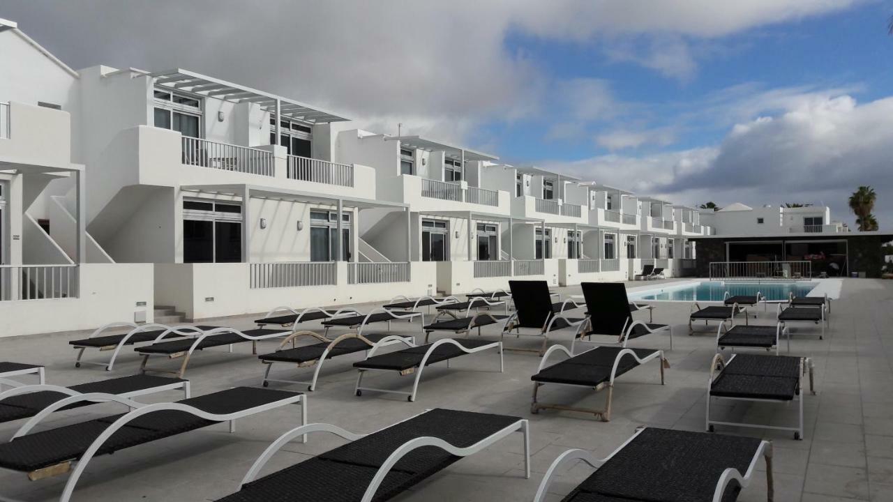 Gracioseros Sol Y Piscina Puerto del Carmen (Lanzarote)