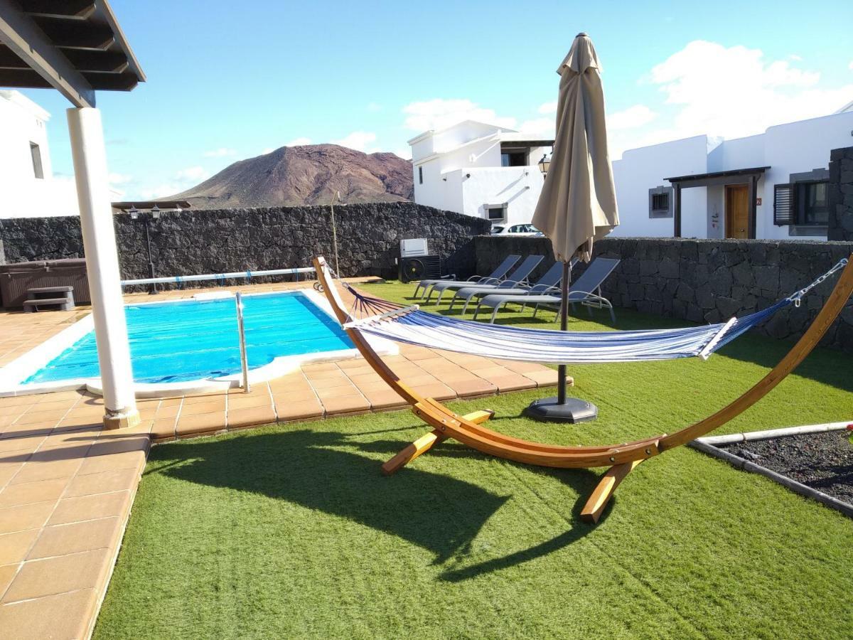 Villa Ambar Cherry