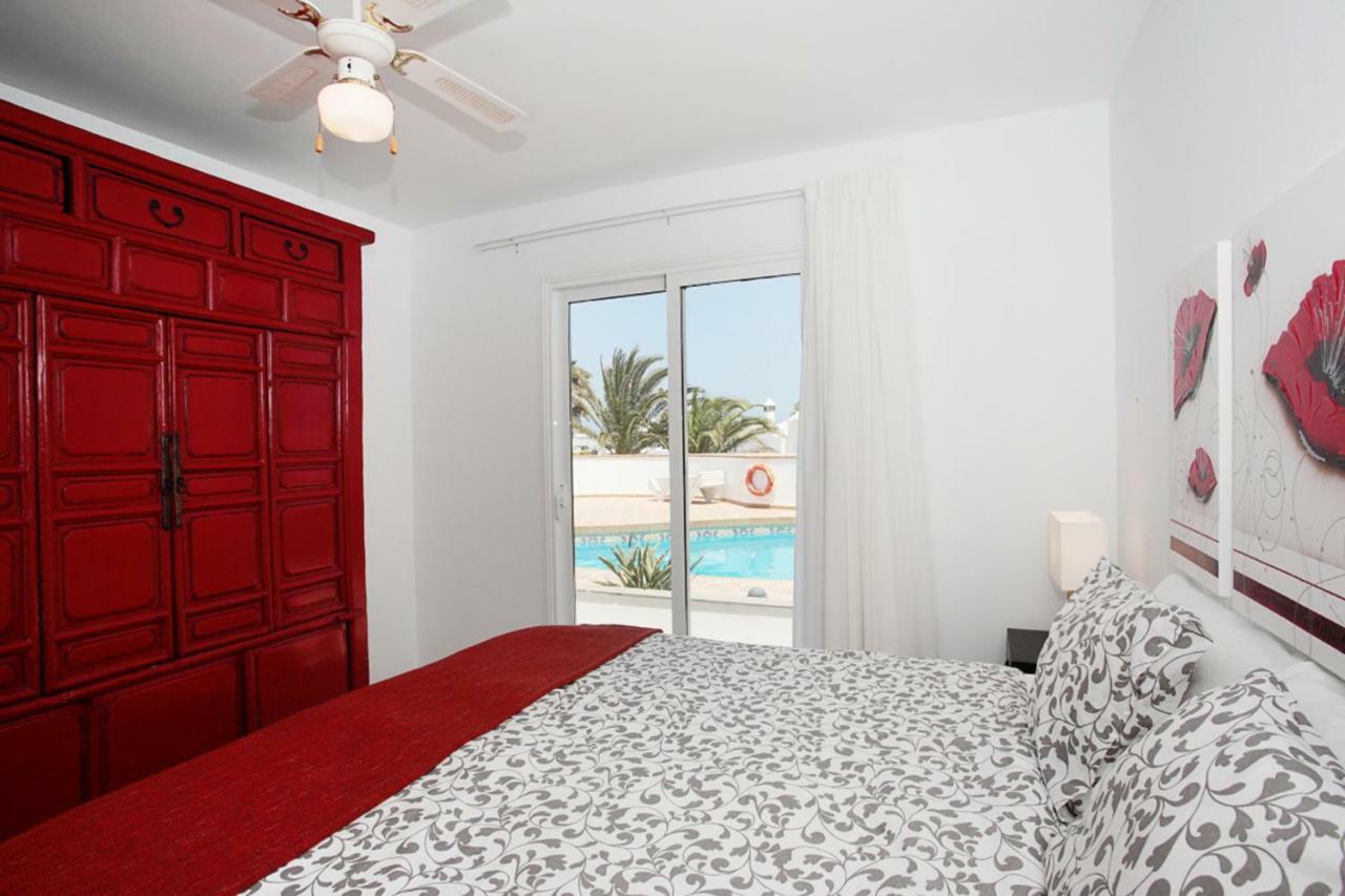 Charco Del Palo Bungalows