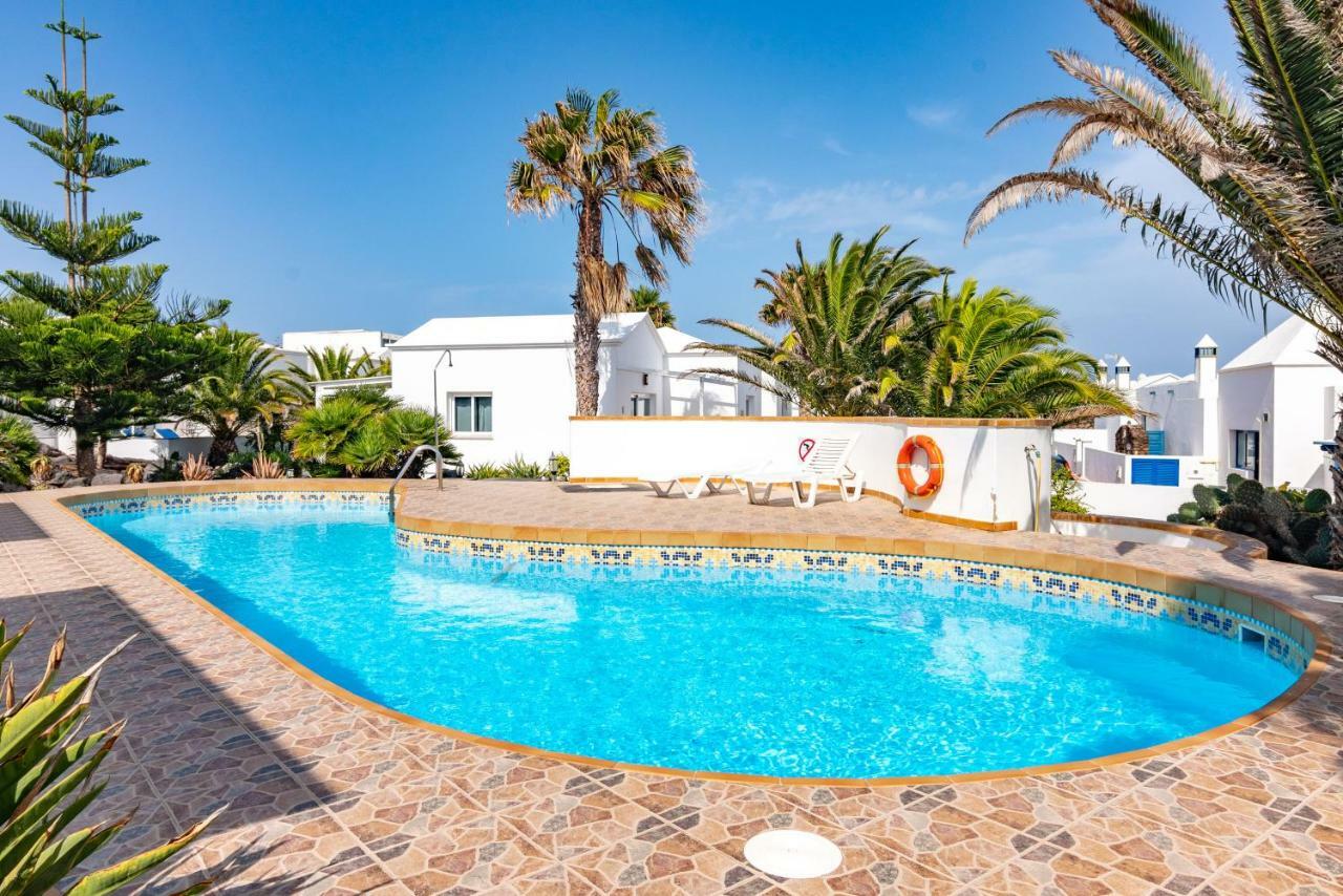 Charco Del Palo Bungalows