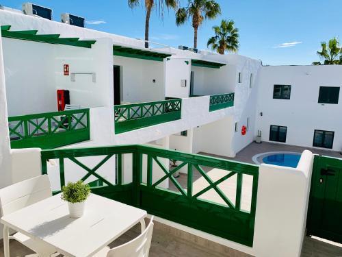 Apartahotel Zalabar