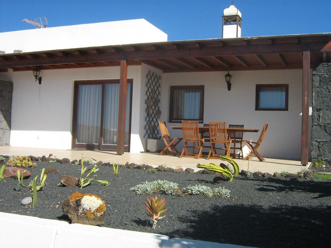 Hotel Montana Roja 100567 Playa Blanca (Lanzarote)